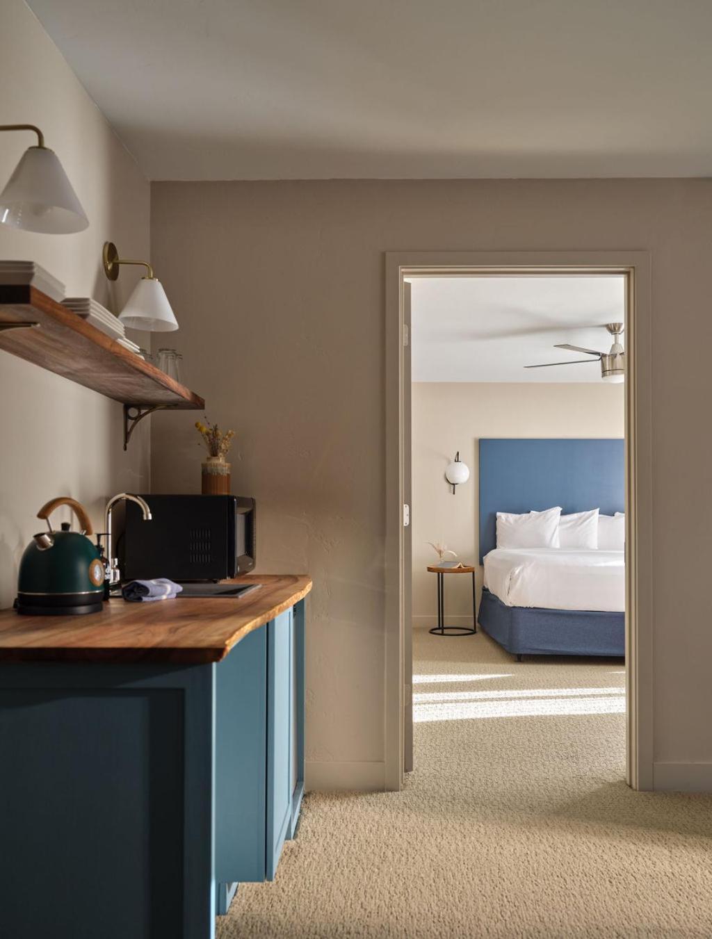 Black Bear Hotel