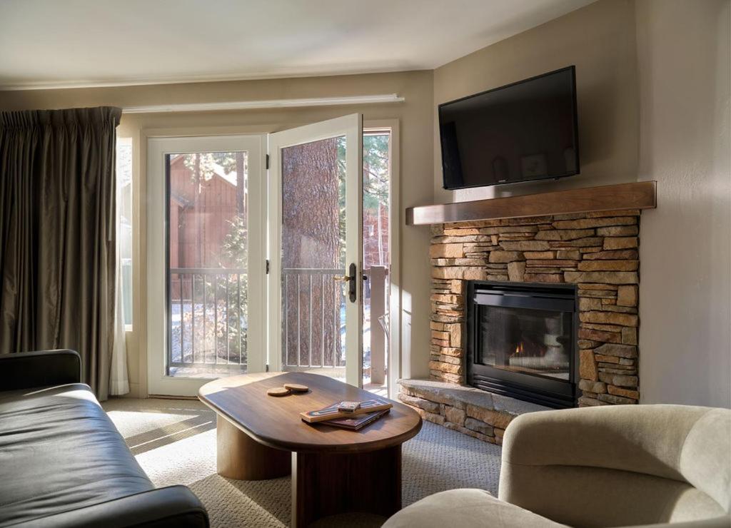 Black Bear Hotel 4*
