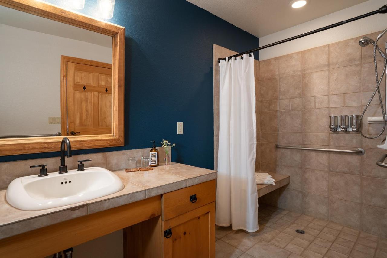 Hotel Black Bear South Lake Tahoe